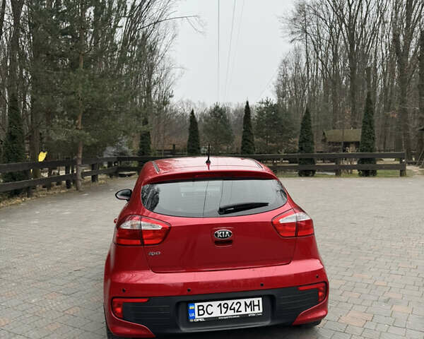 Красный Киа Рио, объемом двигателя 1.4 л и пробегом 100 тыс. км за 7700 $, фото 5 на Automoto.ua