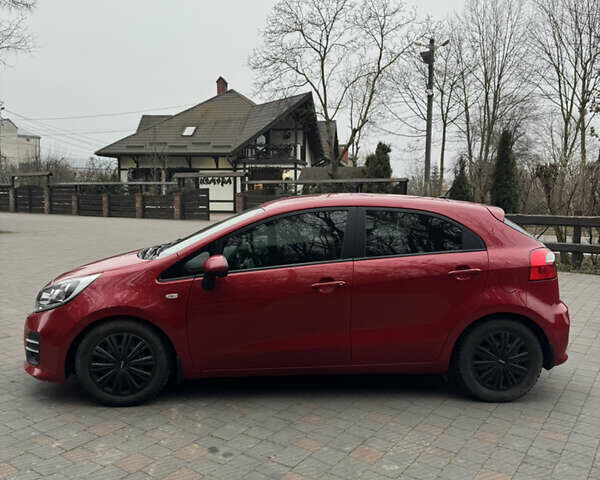 Красный Киа Рио, объемом двигателя 1.4 л и пробегом 100 тыс. км за 7700 $, фото 3 на Automoto.ua