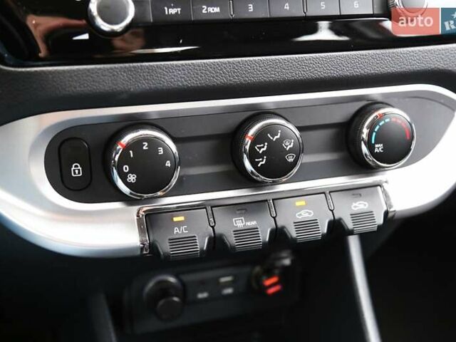 Красный Киа Рио, объемом двигателя 1.4 л и пробегом 77 тыс. км за 12000 $, фото 14 на Automoto.ua