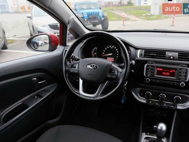 Красный Киа Рио, объемом двигателя 1.4 л и пробегом 77 тыс. км за 12000 $, фото 8 на Automoto.ua