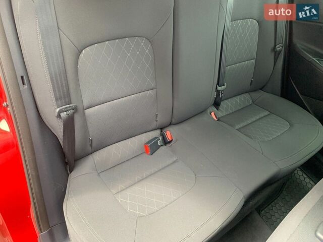 Красный Киа Рио, объемом двигателя 1.4 л и пробегом 64 тыс. км за 11872 $, фото 14 на Automoto.ua