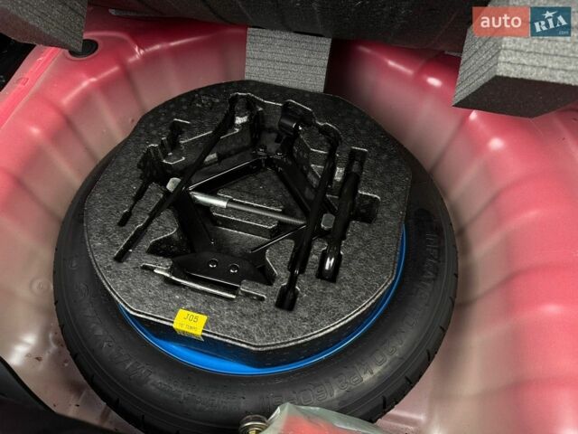Красный Киа Рио, объемом двигателя 1.4 л и пробегом 23 тыс. км за 15500 $, фото 79 на Automoto.ua