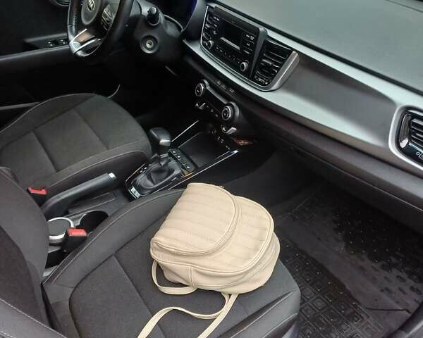 Красный Киа Рио, объемом двигателя 1.6 л и пробегом 46 тыс. км за 15900 $, фото 4 на Automoto.ua