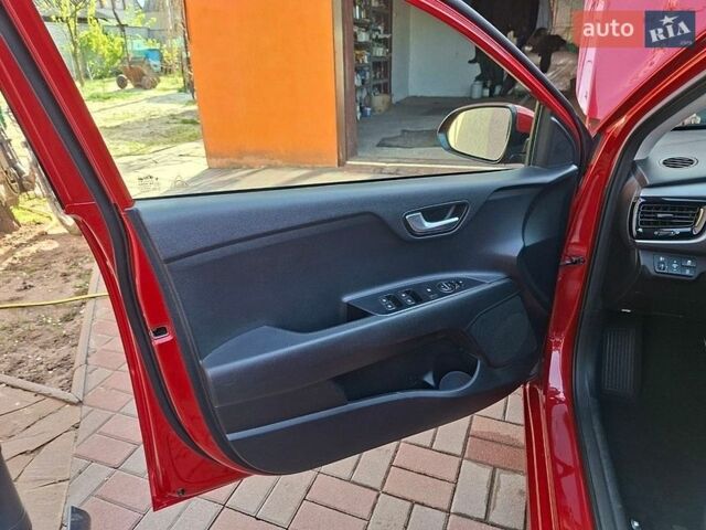 Красный Киа Рио, объемом двигателя 1.4 л и пробегом 24 тыс. км за 12400 $, фото 6 на Automoto.ua