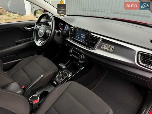 Красный Киа Рио, объемом двигателя 1.4 л и пробегом 23 тыс. км за 15500 $, фото 47 на Automoto.ua