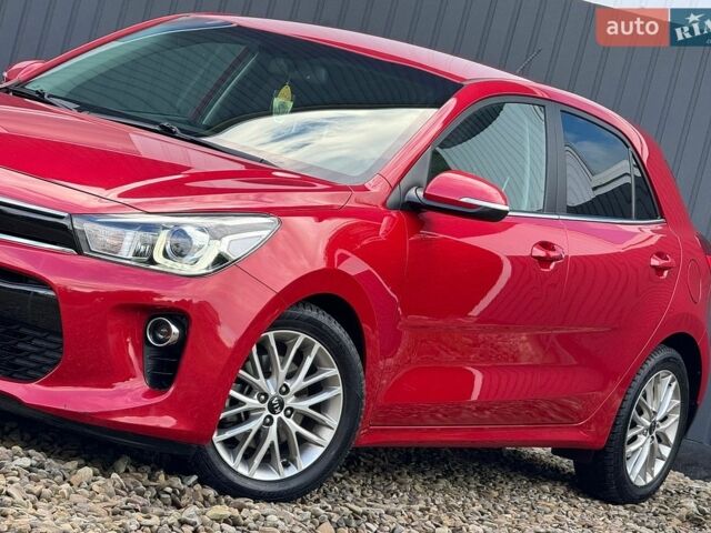 Красный Киа Рио, объемом двигателя 1.4 л и пробегом 23 тыс. км за 15500 $, фото 5 на Automoto.ua