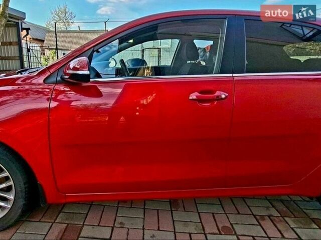 Красный Киа Рио, объемом двигателя 1.4 л и пробегом 24 тыс. км за 12400 $, фото 5 на Automoto.ua