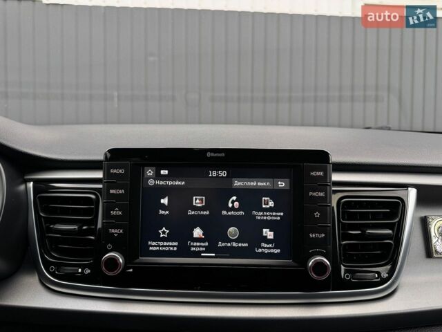 Красный Киа Рио, объемом двигателя 1.4 л и пробегом 23 тыс. км за 15500 $, фото 62 на Automoto.ua