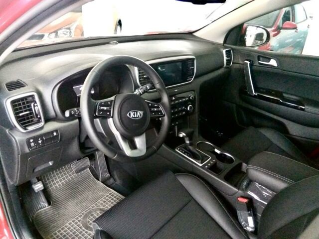 Красный Киа Рио, объемом двигателя 1.4 л и пробегом 40 тыс. км за 330 $, фото 2 на Automoto.ua