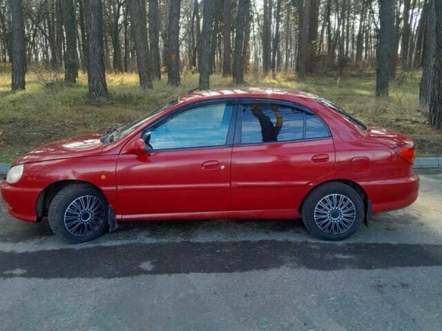 Червоний Кіа Ріо, об'ємом двигуна 1.3 л та пробігом 323 тис. км за 2200 $, фото 4 на Automoto.ua