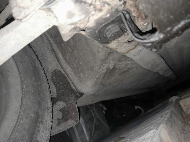 Червоний Кіа Ріо, об'ємом двигуна 1.3 л та пробігом 323 тис. км за 2200 $, фото 14 на Automoto.ua