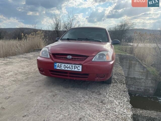 Червоний Кіа Ріо, об'ємом двигуна 1.3 л та пробігом 80 тис. км за 1500 $, фото 2 на Automoto.ua