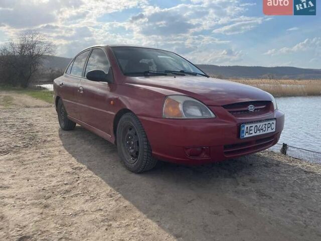 Красный Киа Рио, объемом двигателя 1.3 л и пробегом 40 тыс. км за 2000 $, фото 4 на Automoto.ua