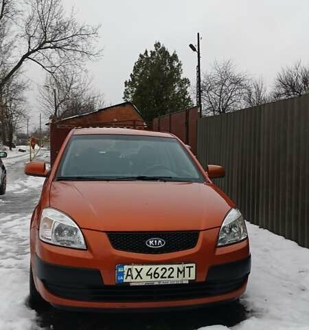 Красный Киа Рио, объемом двигателя 1.4 л и пробегом 143 тыс. км за 5000 $, фото 4 на Automoto.ua