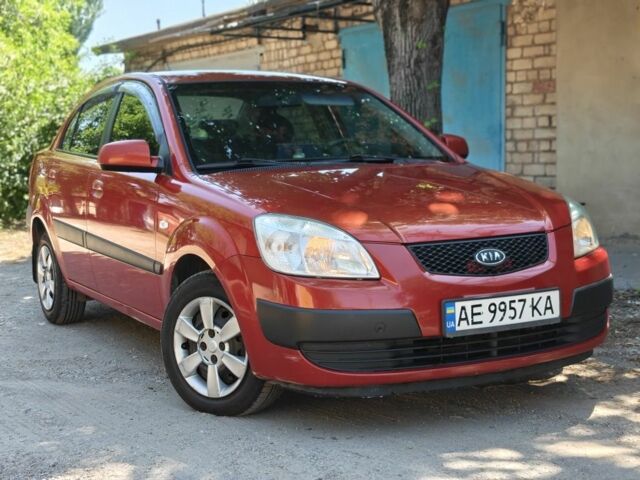 Красный Киа Рио, объемом двигателя 1.4 л и пробегом 215 тыс. км за 4625 $, фото 12 на Automoto.ua