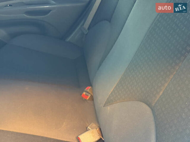 Красный Киа Рио, объемом двигателя 1.4 л и пробегом 272 тыс. км за 3999 $, фото 53 на Automoto.ua