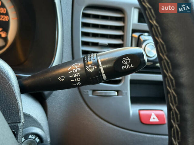 Красный Киа Рио, объемом двигателя 1.4 л и пробегом 272 тыс. км за 3999 $, фото 43 на Automoto.ua