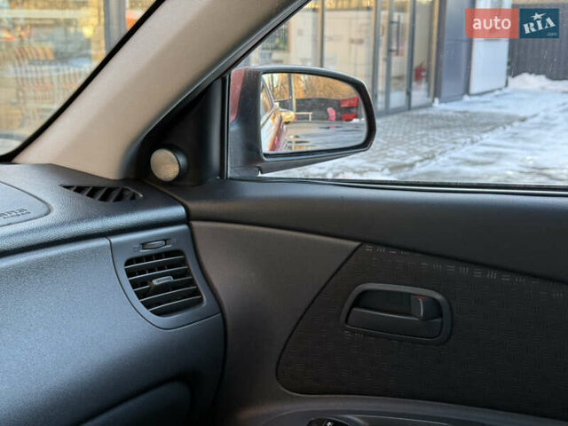 Красный Киа Рио, объемом двигателя 1.4 л и пробегом 272 тыс. км за 3999 $, фото 48 на Automoto.ua