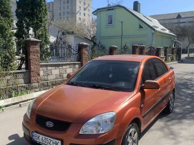 Красный Киа Рио, объемом двигателя 1.5 л и пробегом 377 тыс. км за 3500 $, фото 12 на Automoto.ua