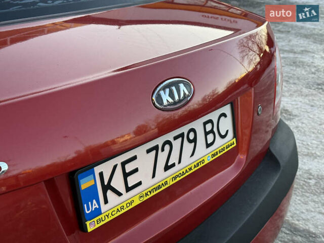 Красный Киа Рио, объемом двигателя 1.4 л и пробегом 272 тыс. км за 3999 $, фото 26 на Automoto.ua