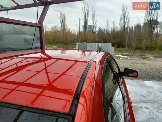 Красный Киа Рио, объемом двигателя 1.3 л и пробегом 230 тыс. км за 4500 $, фото 16 на Automoto.ua