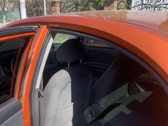 Красный Киа Рио, объемом двигателя 1.5 л и пробегом 377 тыс. км за 3500 $, фото 13 на Automoto.ua