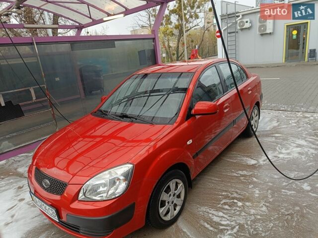 Красный Киа Рио, объемом двигателя 1.3 л и пробегом 230 тыс. км за 4500 $, фото 14 на Automoto.ua