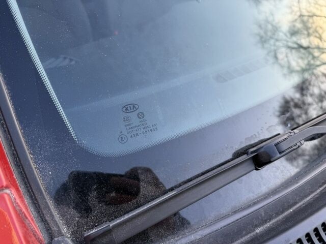 Червоний Кіа Ріо, об'ємом двигуна 1.4 л та пробігом 154 тис. км за 3950 $, фото 11 на Automoto.ua