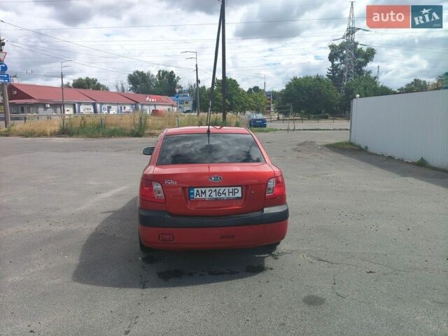 Красный Киа Рио, объемом двигателя 1.4 л и пробегом 187 тыс. км за 4500 $, фото 6 на Automoto.ua