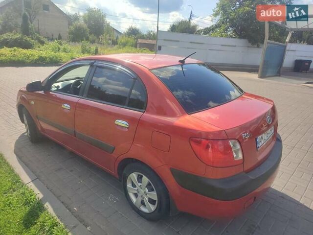 Красный Киа Рио, объемом двигателя 1.4 л и пробегом 180 тыс. км за 4600 $, фото 7 на Automoto.ua