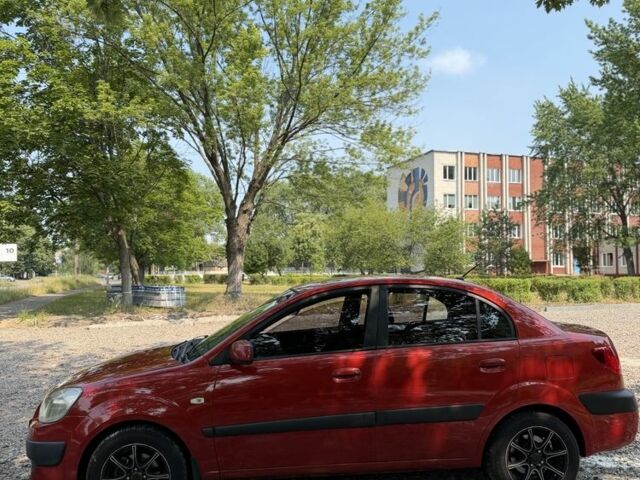 Червоний Кіа Ріо, об'ємом двигуна 1.4 л та пробігом 240 тис. км за 3600 $, фото 10 на Automoto.ua