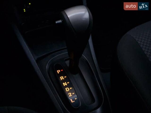 Красный Киа Рио, объемом двигателя 1.4 л и пробегом 100 тыс. км за 6990 $, фото 48 на Automoto.ua