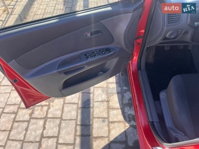 Красный Киа Рио, объемом двигателя 1.4 л и пробегом 274 тыс. км за 3800 $, фото 16 на Automoto.ua