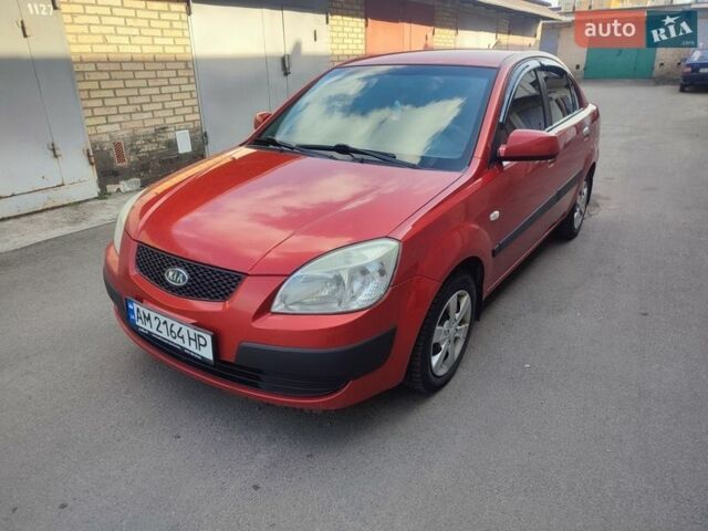 Красный Киа Рио, объемом двигателя 1.4 л и пробегом 185 тыс. км за 4200 $, фото 12 на Automoto.ua