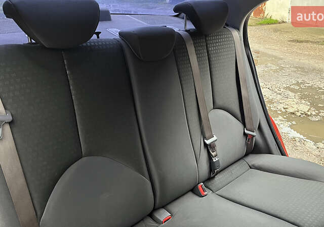 Красный Киа Рио, объемом двигателя 1.49 л и пробегом 198 тыс. км за 3999 $, фото 12 на Automoto.ua