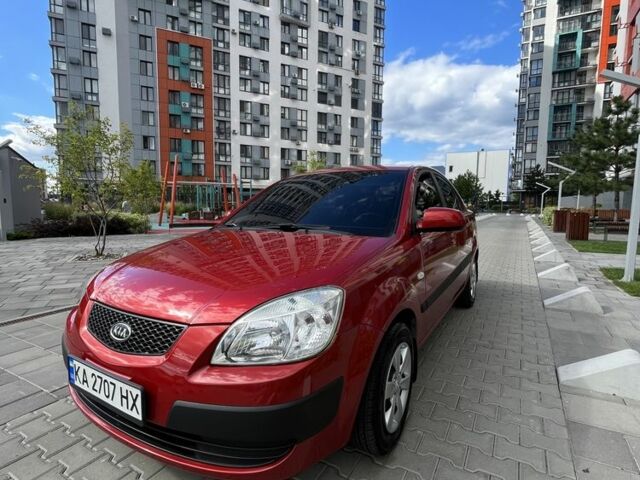 Червоний Кіа Ріо, об'ємом двигуна 1.4 л та пробігом 119 тис. км за 5118 $, фото 2 на Automoto.ua
