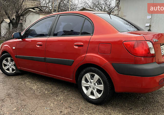 Красный Киа Рио, объемом двигателя 1.49 л и пробегом 198 тыс. км за 3999 $, фото 25 на Automoto.ua