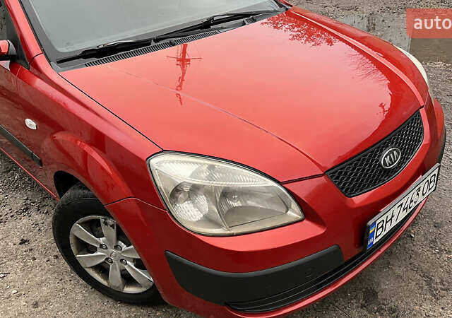 Красный Киа Рио, объемом двигателя 1.49 л и пробегом 198 тыс. км за 3999 $, фото 20 на Automoto.ua