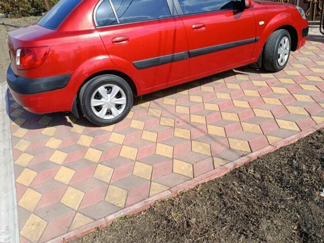 Червоний Кіа Ріо, об'ємом двигуна 1.4 л та пробігом 137 тис. км за 4600 $, фото 5 на Automoto.ua