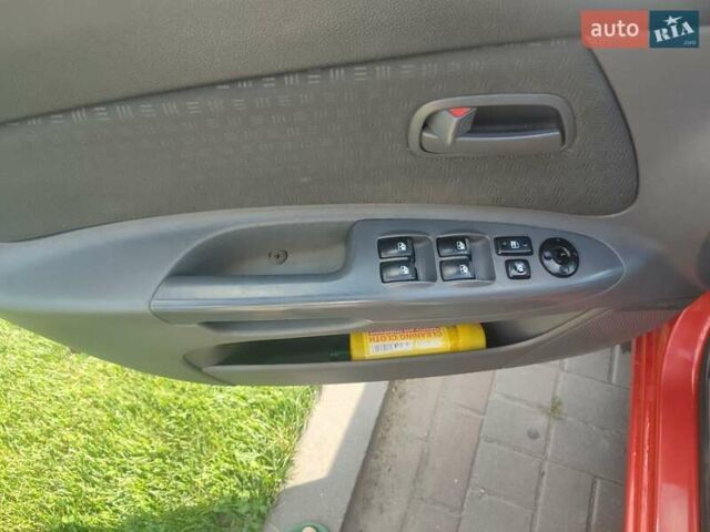 Червоний Кіа Ріо, об'ємом двигуна 1.4 л та пробігом 182 тис. км за 4500 $, фото 13 на Automoto.ua