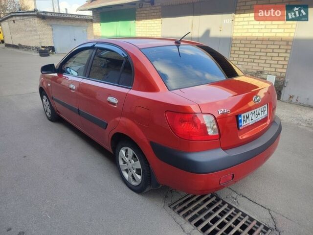 Красный Киа Рио, объемом двигателя 1.4 л и пробегом 185 тыс. км за 4200 $, фото 6 на Automoto.ua