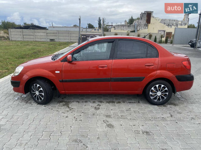 Кіа Ріо 2008 у Бородянке на Automoto.ua Червоний Кіа Ріо, об'ємом двигуна 1.4 л та пробігом 290 тис. км за 3999 $, фото 2 на Automoto.ua