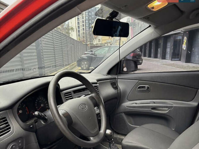 Красный Киа Рио, объемом двигателя 1.4 л и пробегом 24 тыс. км за 6800 $, фото 7 на Automoto.ua