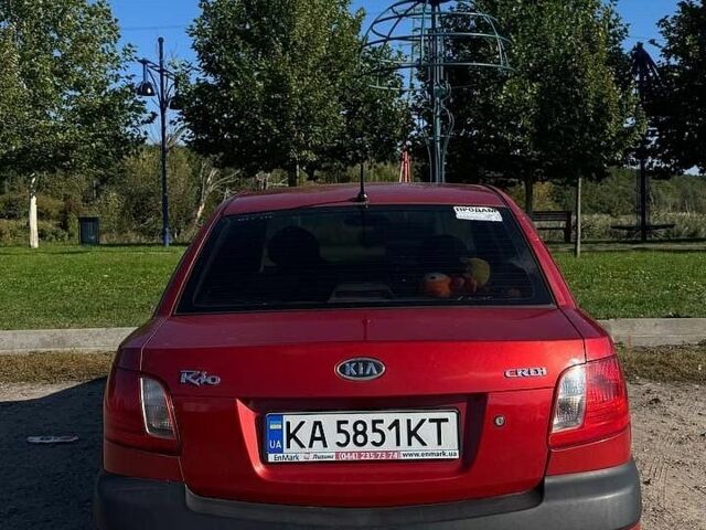 Красный Киа Рио, объемом двигателя 1.5 л и пробегом 305 тыс. км за 3000 $, фото 2 на Automoto.ua