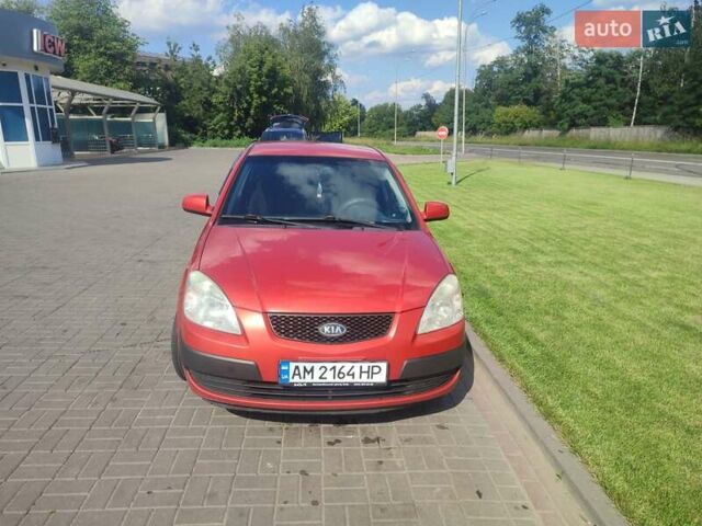 Красный Киа Рио, объемом двигателя 1.4 л и пробегом 180 тыс. км за 4600 $, фото 9 на Automoto.ua