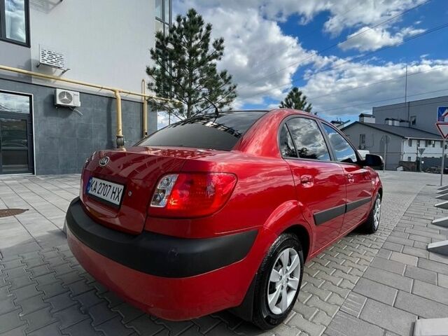 Красный Киа Рио, объемом двигателя 1.4 л и пробегом 119 тыс. км за 5100 $, фото 4 на Automoto.ua