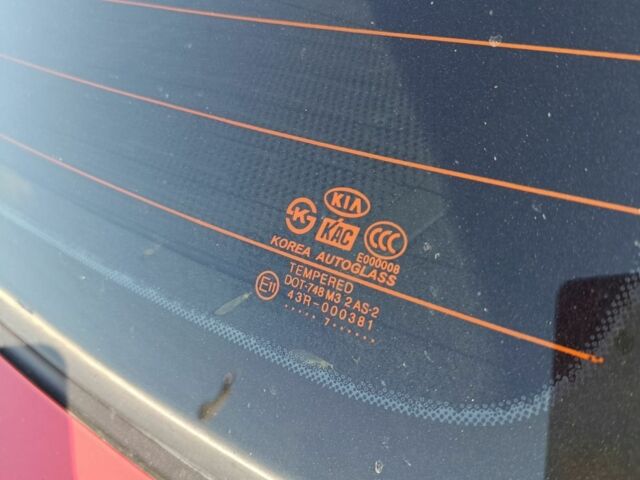 Червоний Кіа Ріо, об'ємом двигуна 1.4 л та пробігом 137 тис. км за 4600 $, фото 17 на Automoto.ua