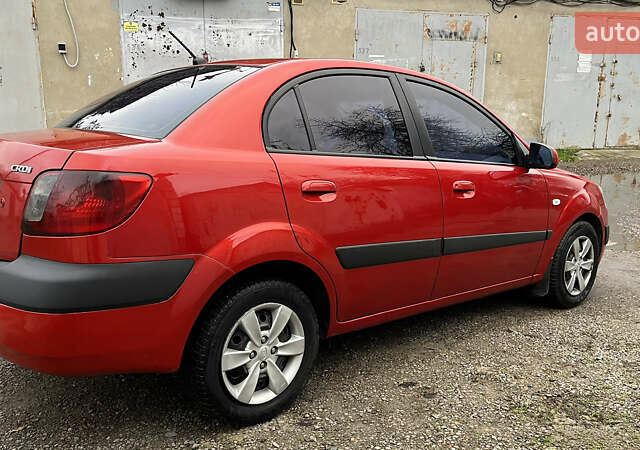 Красный Киа Рио, объемом двигателя 1.49 л и пробегом 198 тыс. км за 3999 $, фото 18 на Automoto.ua