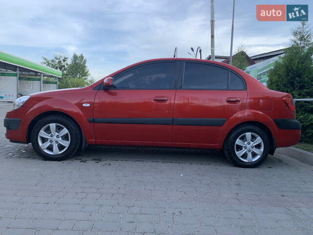Красный Киа Рио, объемом двигателя 1.4 л и пробегом 24 тыс. км за 6800 $, фото 2 на Automoto.ua