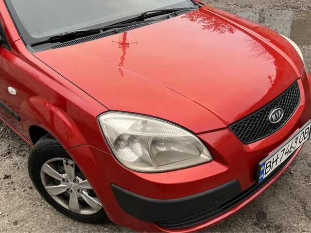 Красный Киа Рио, объемом двигателя 1.5 л и пробегом 198 тыс. км за 3999 $, фото 6 на Automoto.ua